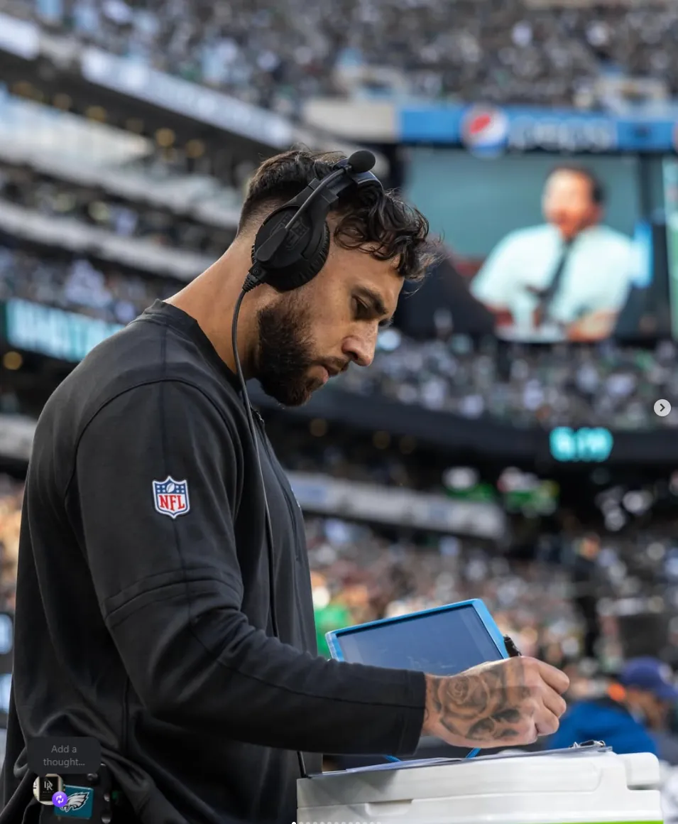 Matt Leo on the Philadelphia Eagles sideline