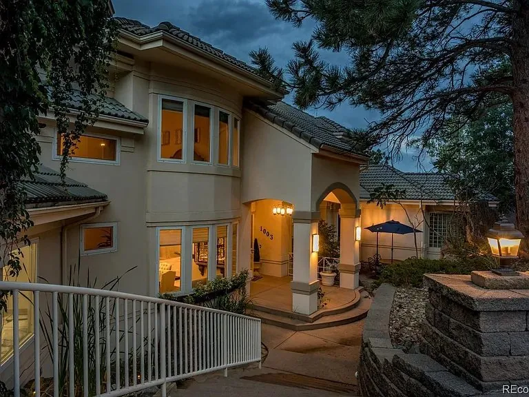 1003 Star Ridge Road entry