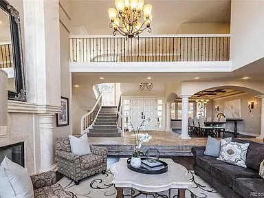 Grand foyer